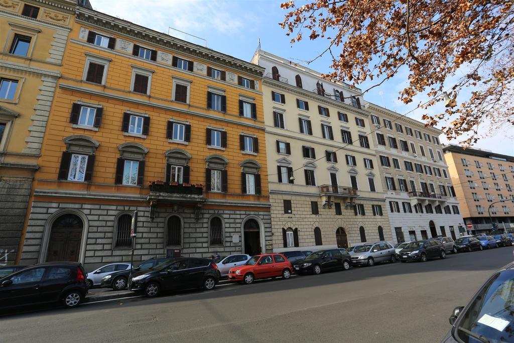 Luxury On The River Rome Exterior photo